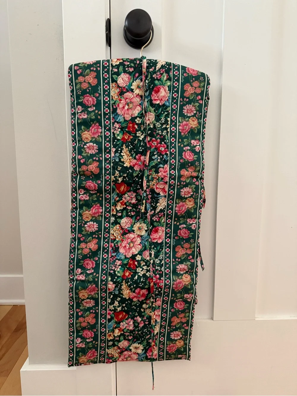 NWT Vintage Vera Bradley Springtime pattern hanging organizer